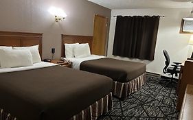 Woodland Inn & Suites